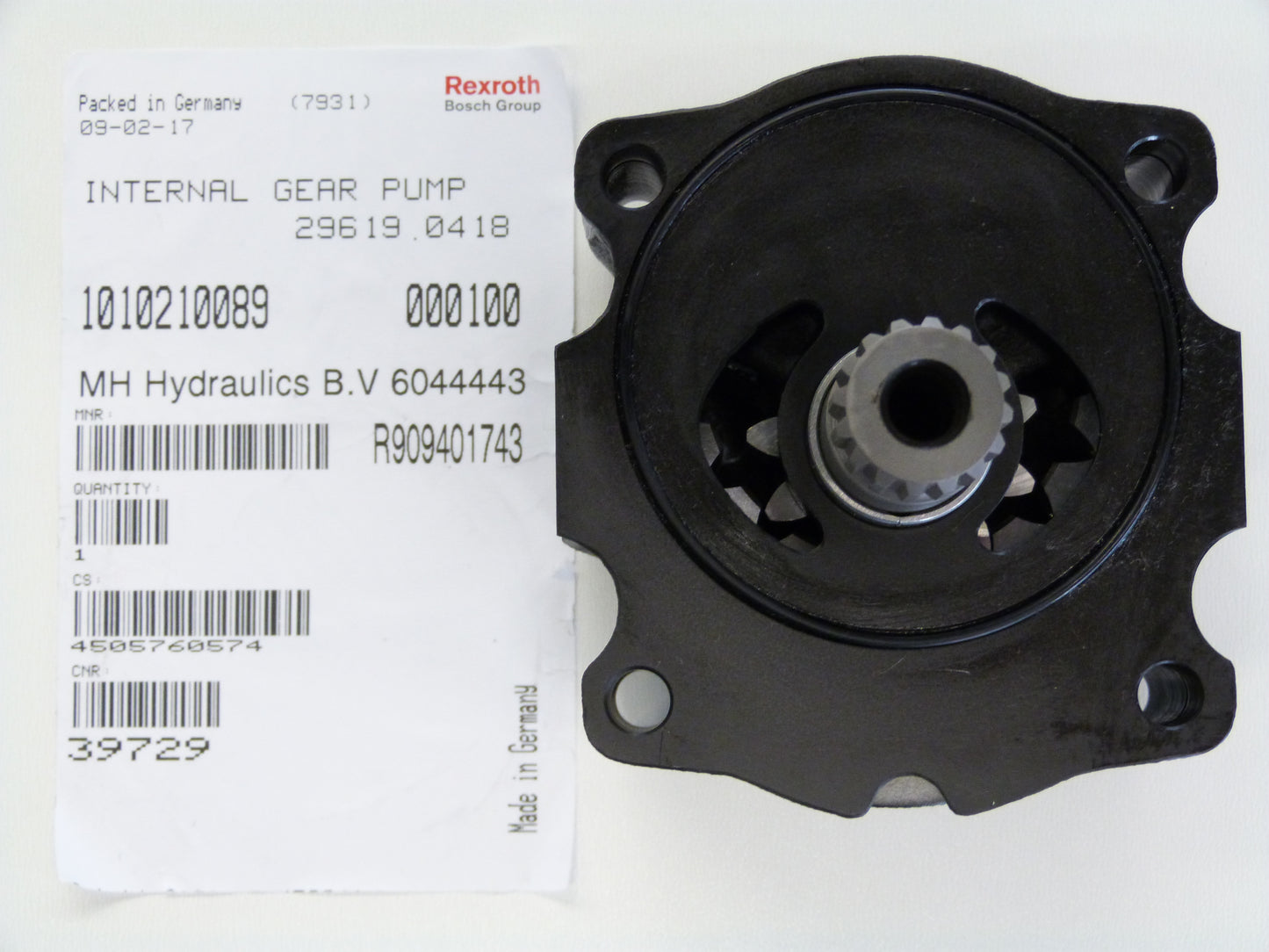 Image 1 of CHARGE PUMP