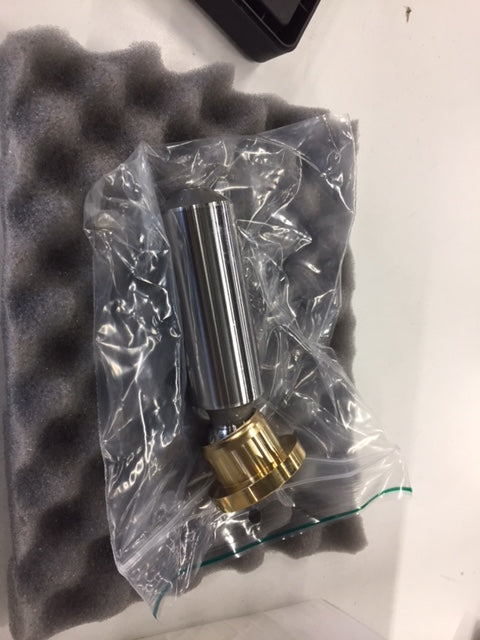 Image 2 of PISTON