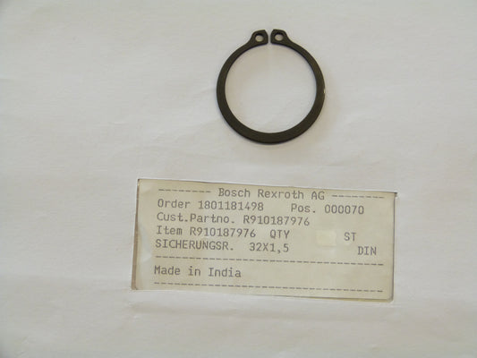 Image 1 of RETAINING RING