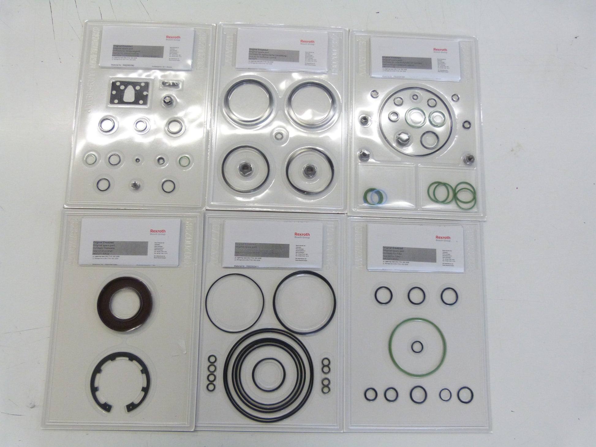 Image 1 of SEAL KIT COMPLETE