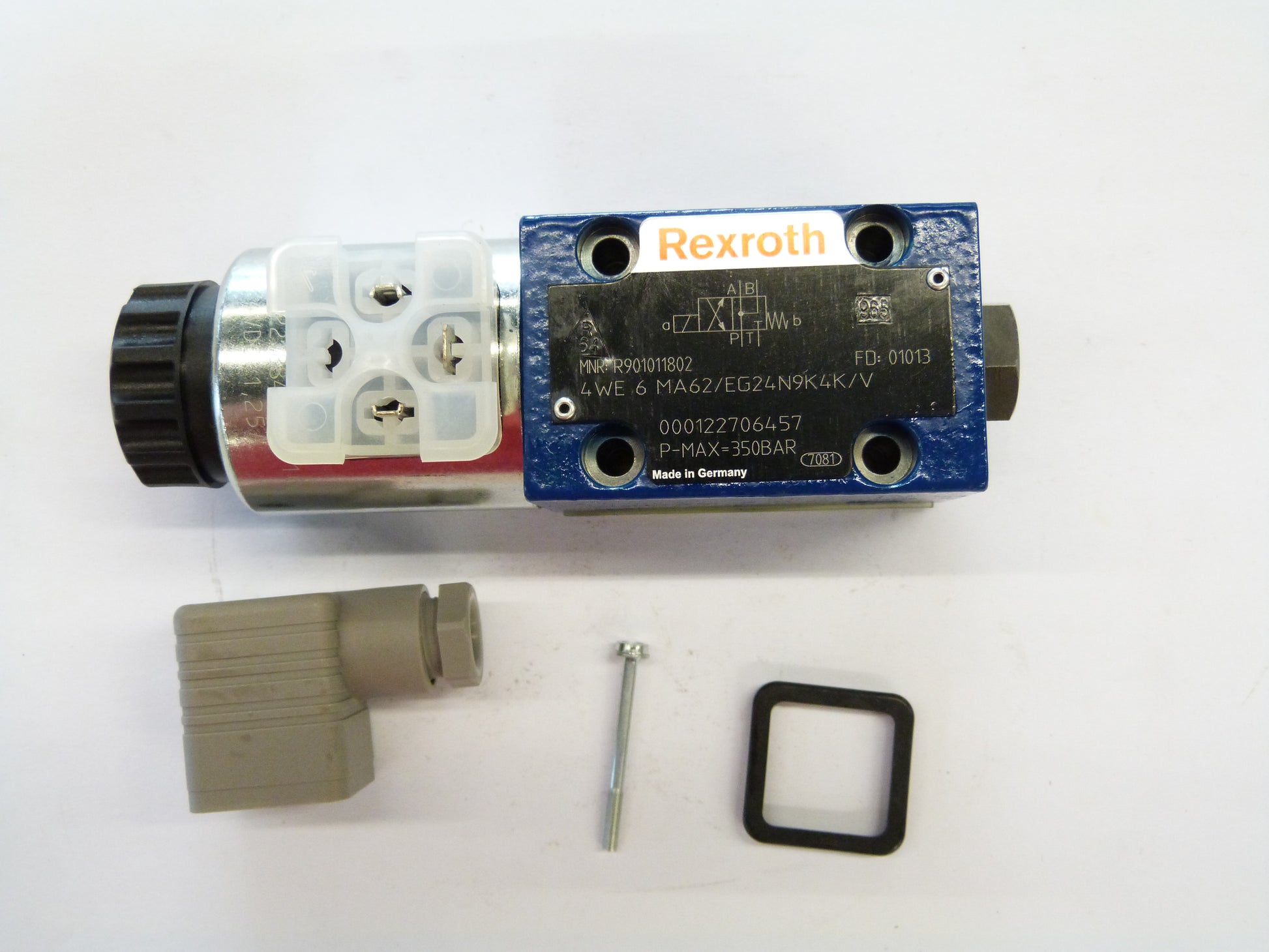 Image 1 of DIRECTIONAL CONTROL VALVE