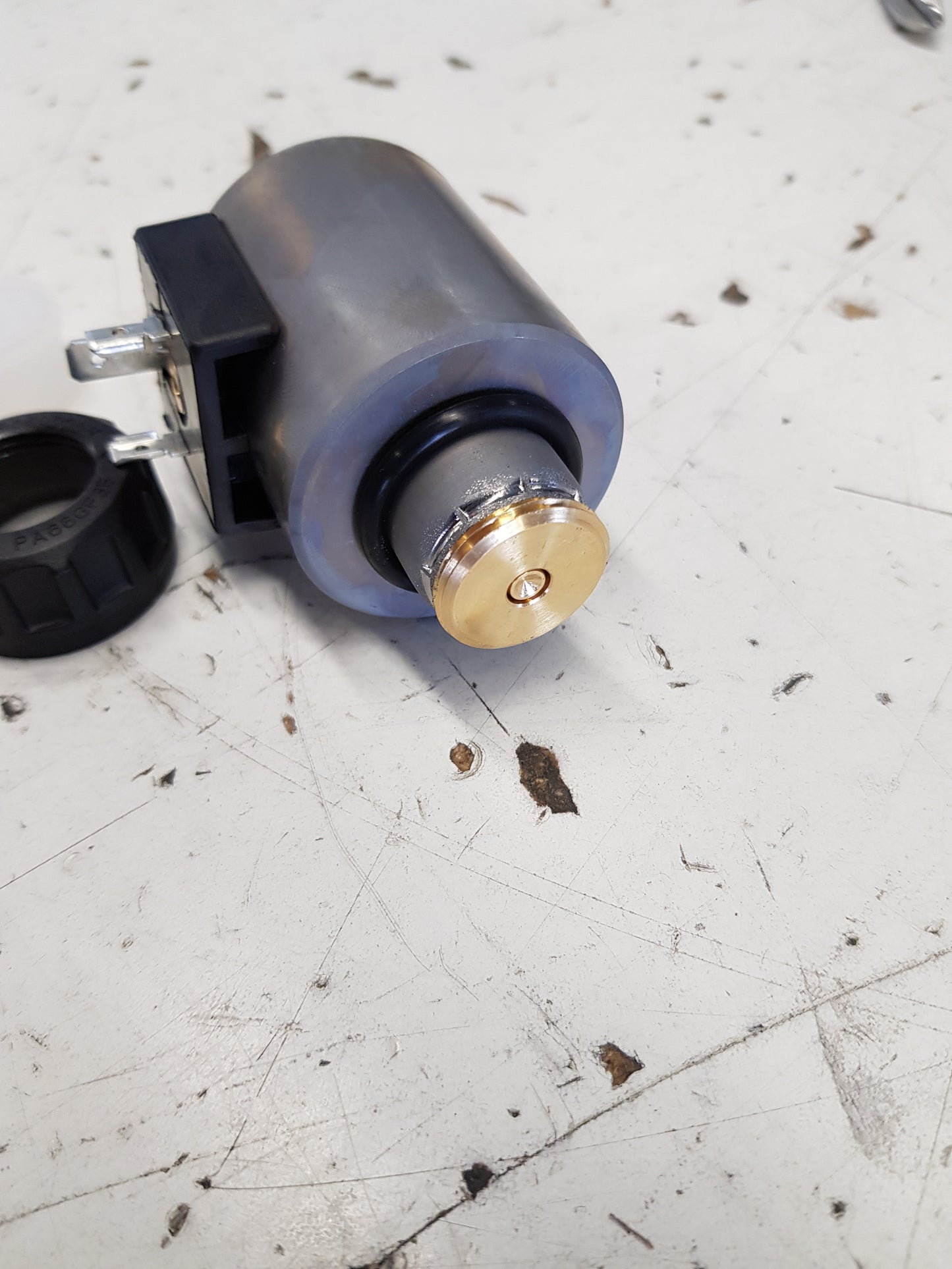 Image 2 of SWITCHING SOLENOID GR45R028870-12V