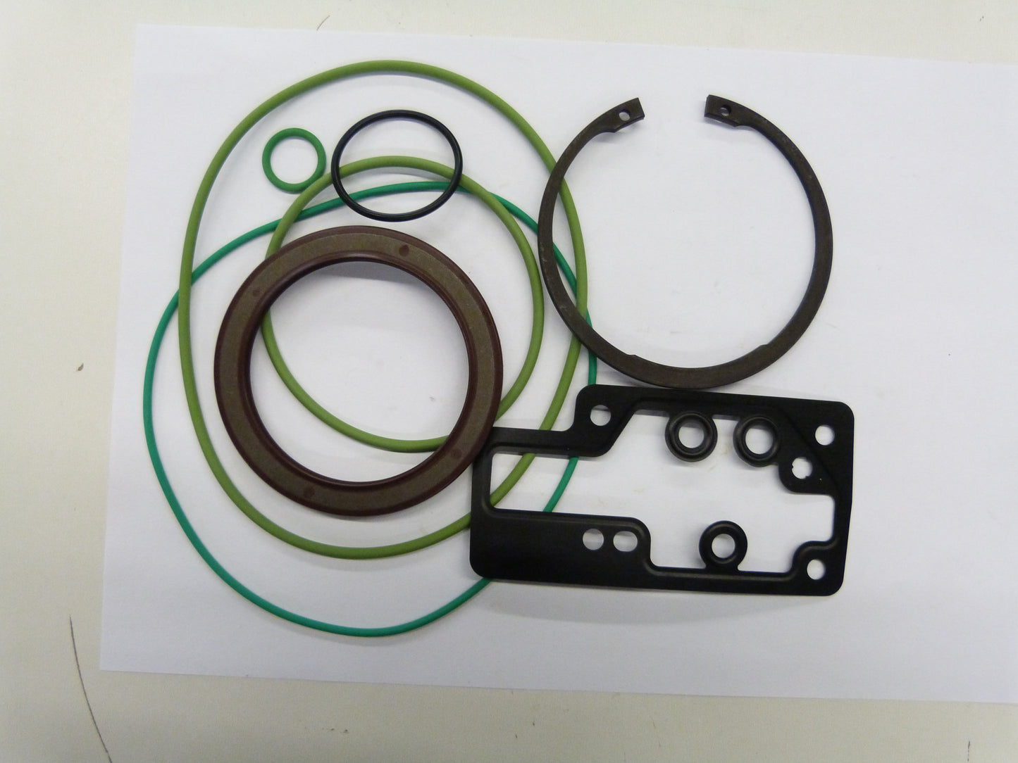 Image 1 of DICHTUNGSSATZ      A15V/10+A11