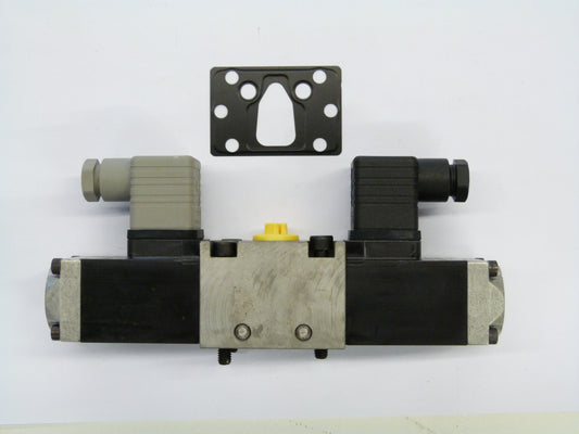 Image 1 of 4-3-WAY VALVE