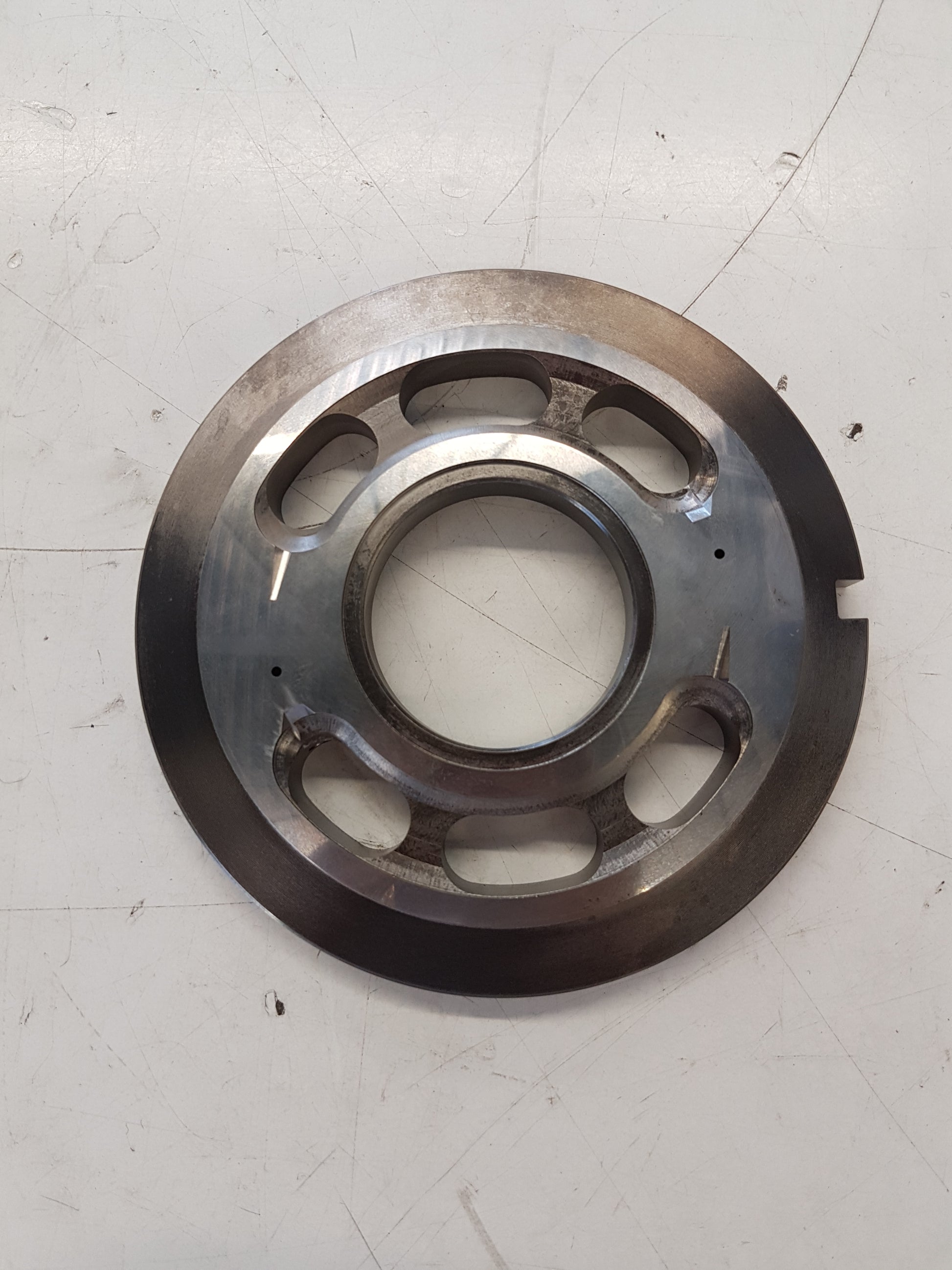 Image 1 of PORTPLATE LH DA