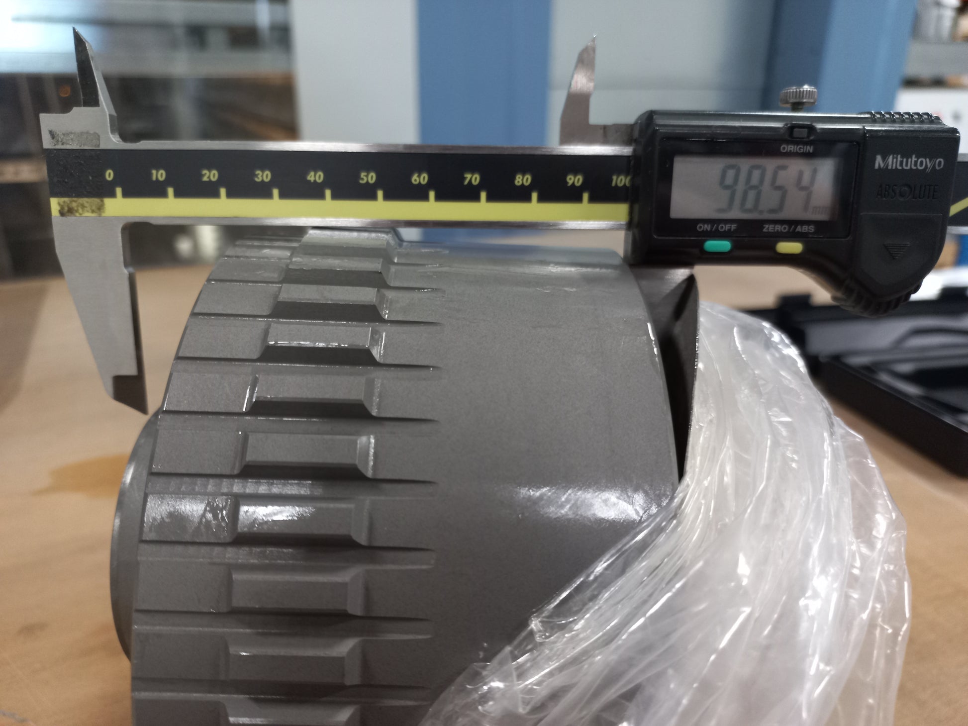 Image 4 of CYLINDER