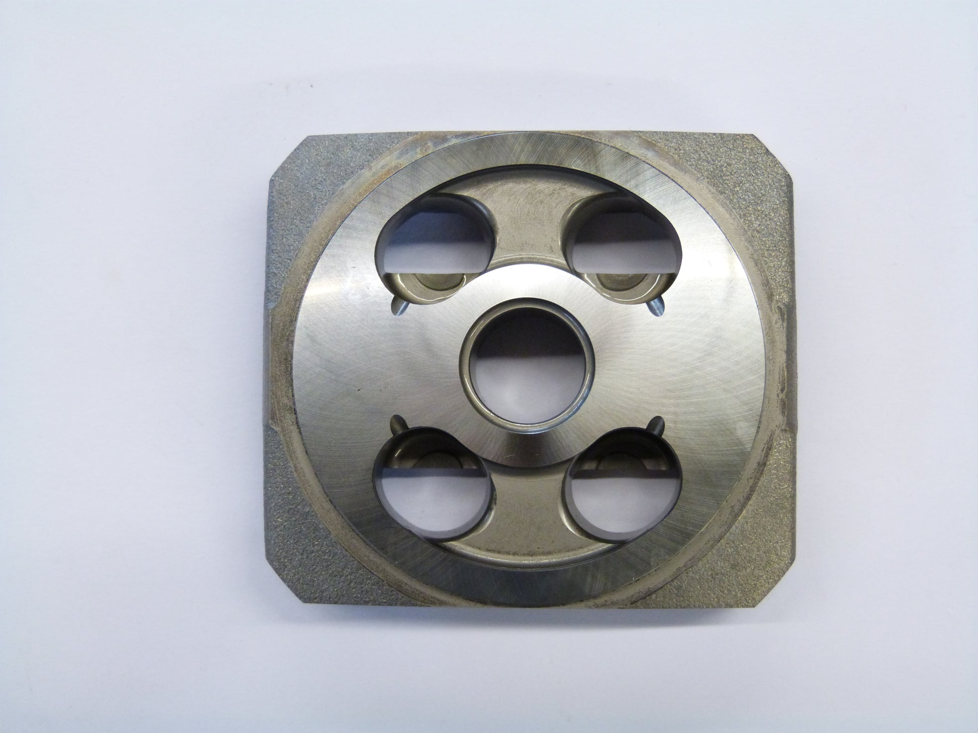 Image 1 of PORTPLATE M