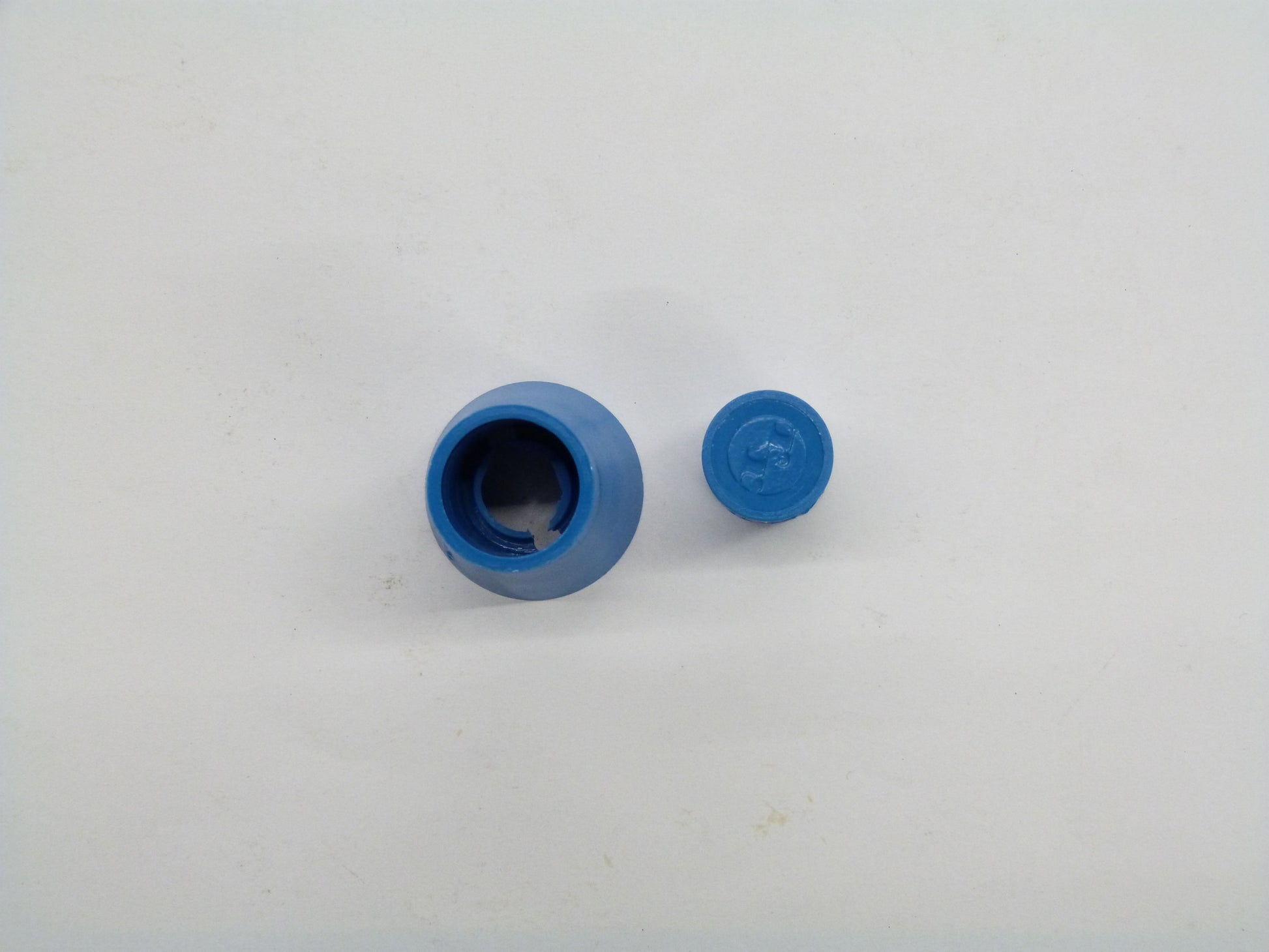 Image 1 of CAPUCHON (12x32)