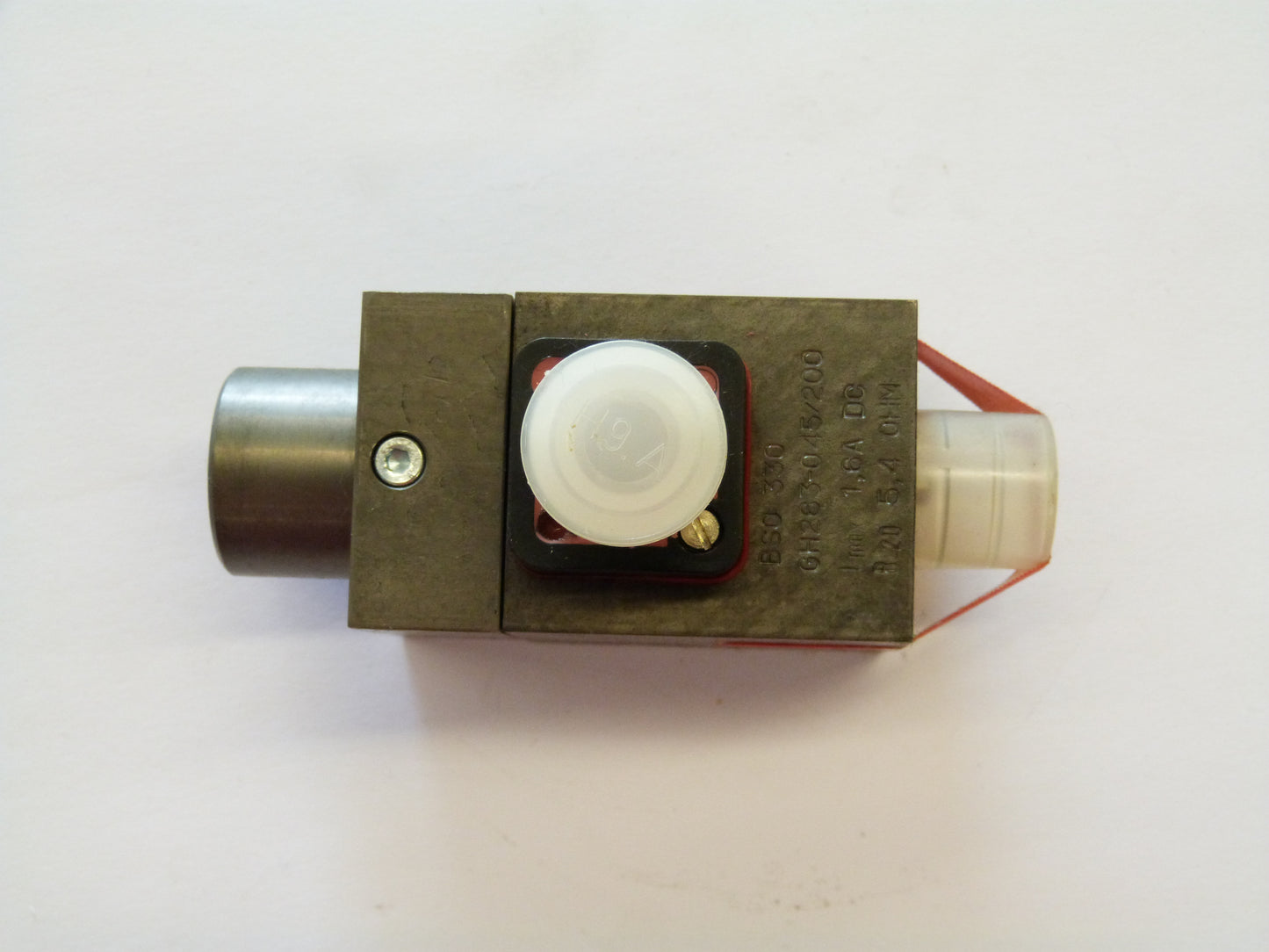 Image 1 of MAGNEET
