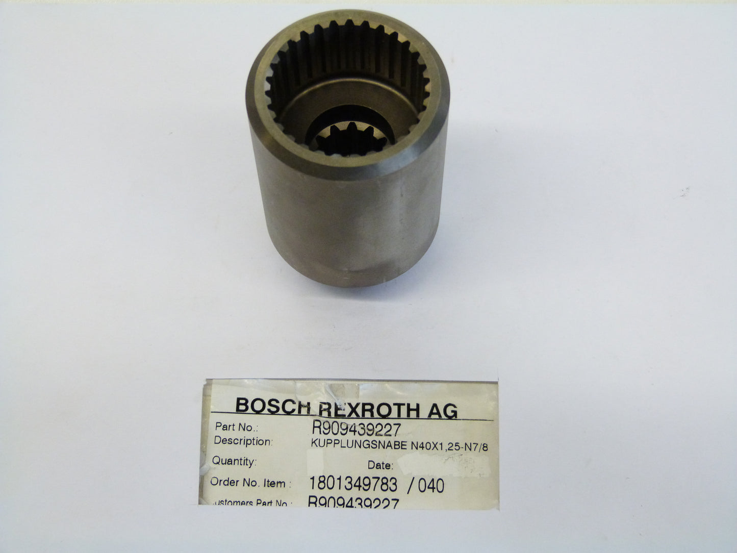 Image 1 of CLUTCH HUB