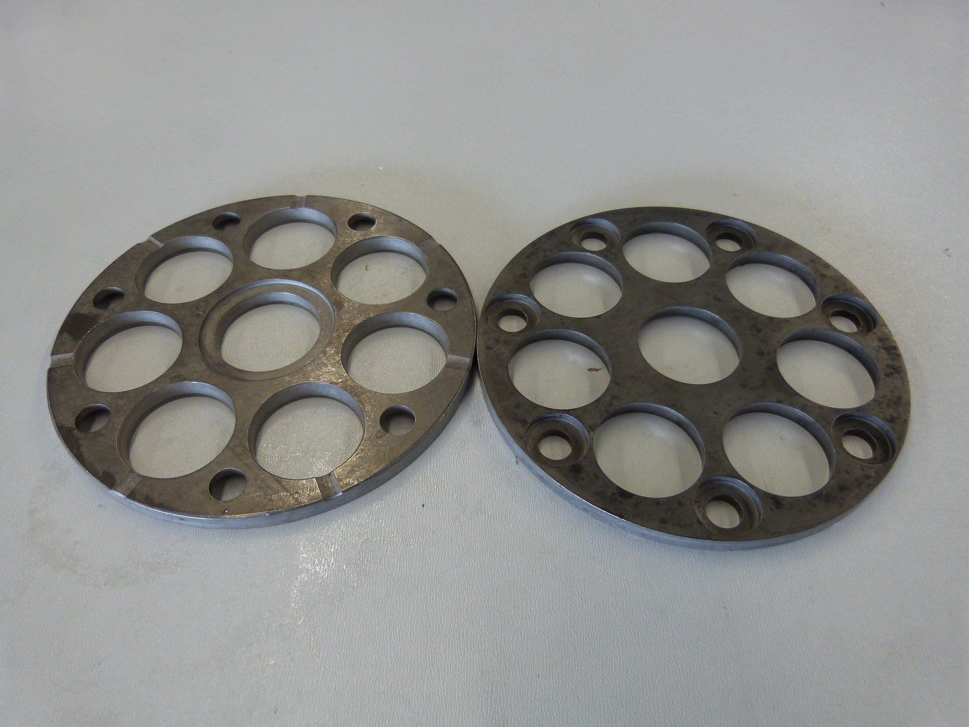 Image 1 of RETAINERPLATE