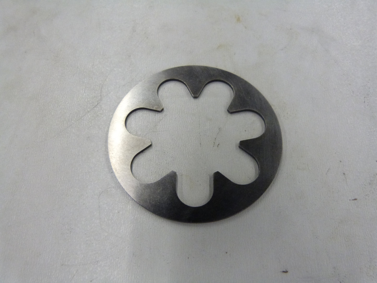Image 1 of RETAINING DISC