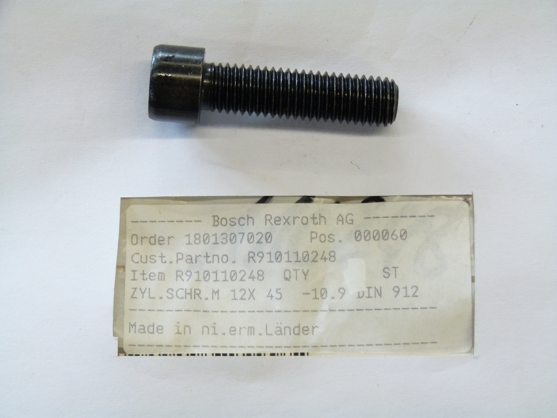 Image 1 of SOCKET-HEAD SCREW